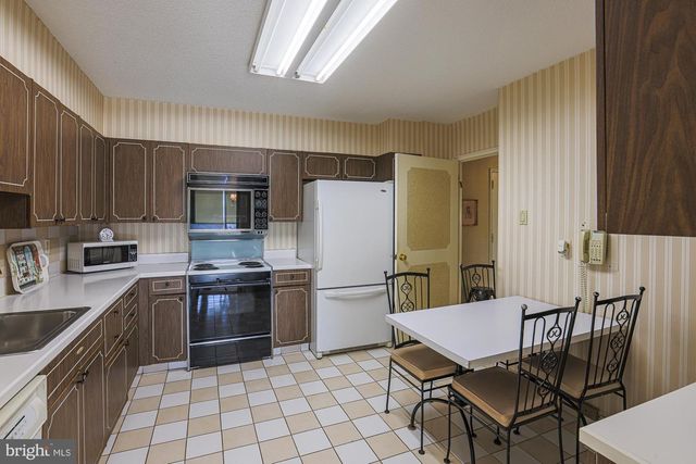 7111 PARK HEIGHTS AVE, Baltimore, MD 21215