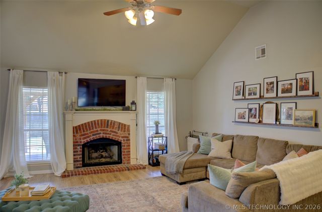 1106 W 119th Street S, Jenks, OK 74037