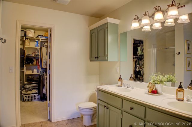 1106 W 119th Street S, Jenks, OK 74037