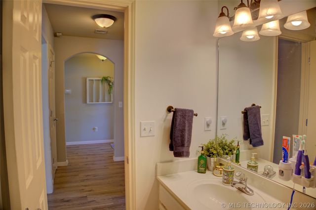 1106 W 119th Street S, Jenks, OK 74037
