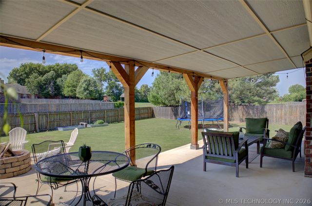 1106 W 119th Street S, Jenks, OK 74037