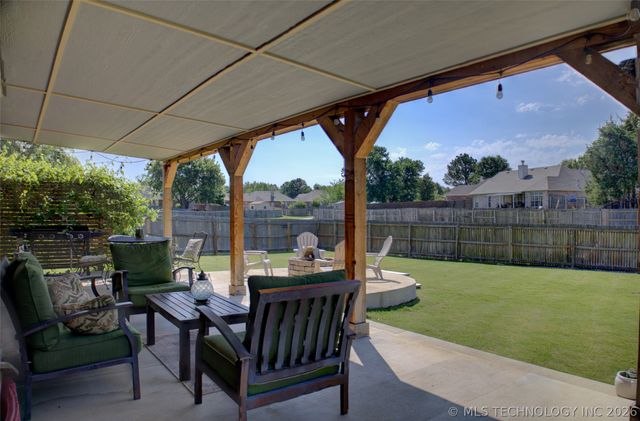 1106 W 119th Street S, Jenks, OK 74037