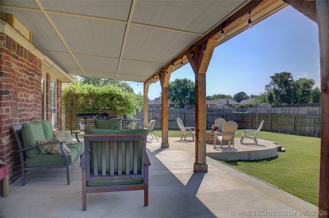 1106 W 119th Street S, Jenks, OK 74037