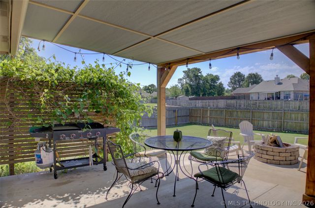 1106 W 119th Street S, Jenks, OK 74037