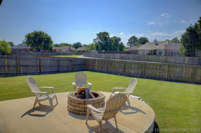 1106 W 119th Street S, Jenks, OK 74037