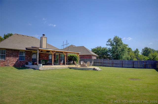 1106 W 119th Street S, Jenks, OK 74037
