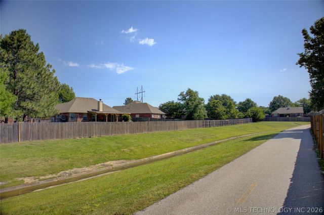 1106 W 119th Street S, Jenks, OK 74037