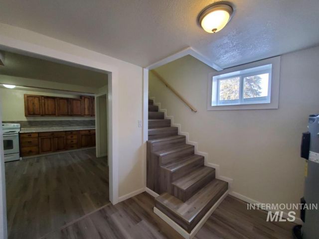 1777 3rd Ave E, Twin Falls, ID 83301