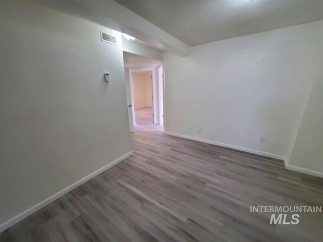1777 3rd Ave E, Twin Falls, ID 83301