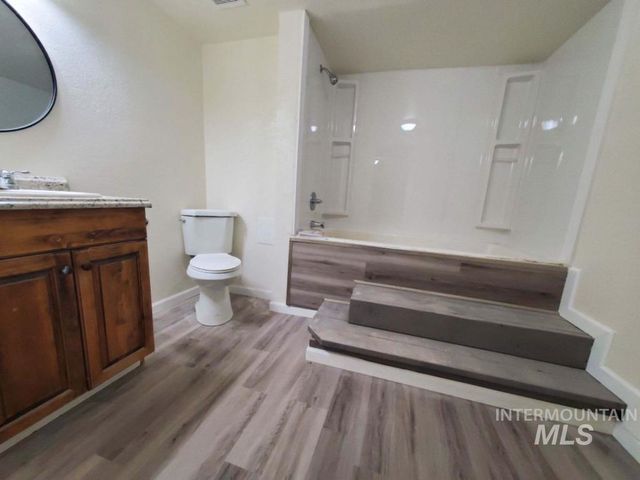 1777 3rd Ave E, Twin Falls, ID 83301