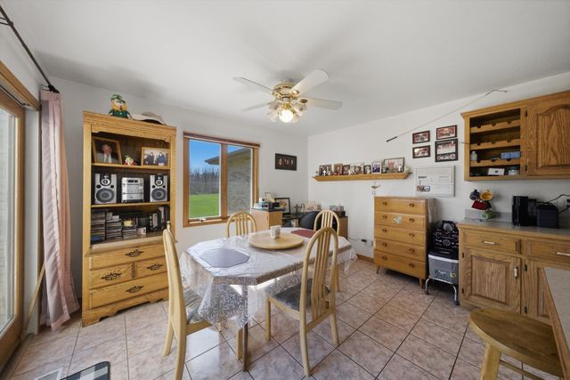 1549 Wayne Drive, Crete, IL 60417