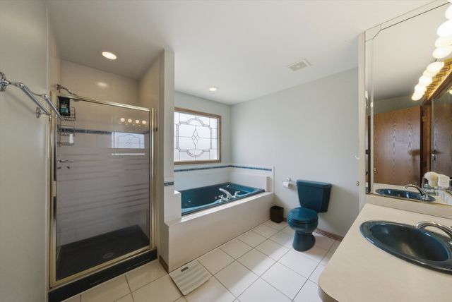 1549 Wayne Drive, Crete, IL 60417