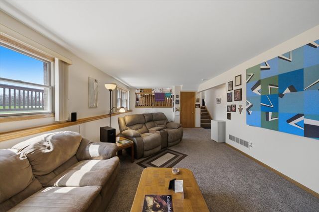 1549 Wayne Drive, Crete, IL 60417