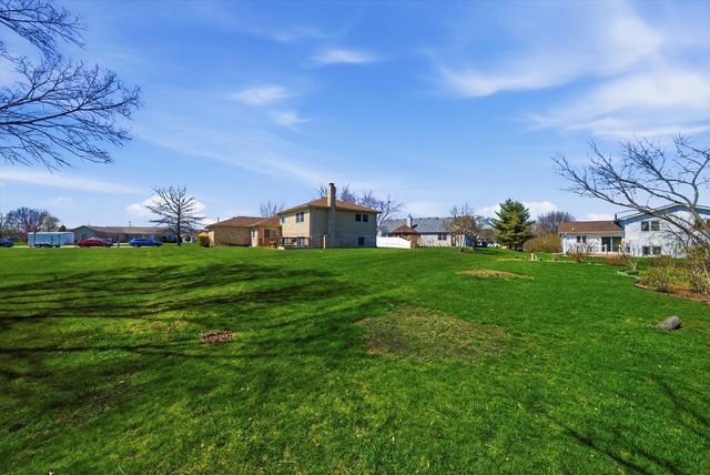 1549 Wayne Drive, Crete, IL 60417