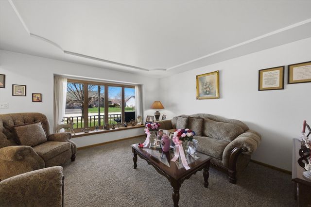 1549 Wayne Drive, Crete, IL 60417