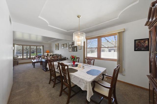 1549 Wayne Drive, Crete, IL 60417