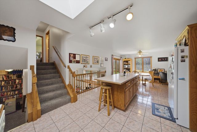 1549 Wayne Drive, Crete, IL 60417