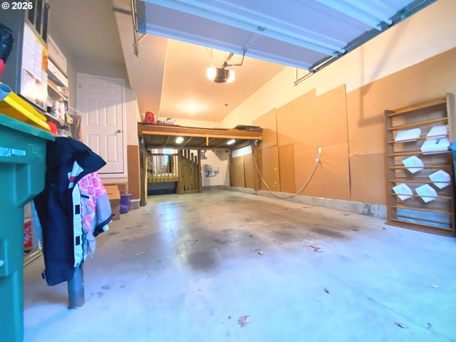 17446 Sw OCTOBER Ct, Beaverton, OR 97003