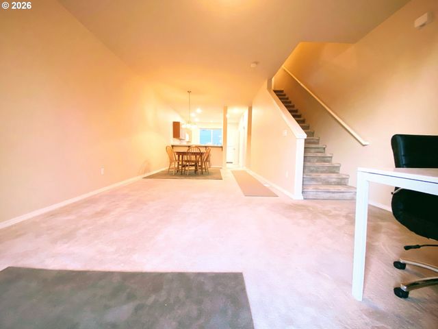 17446 Sw OCTOBER Ct, Beaverton, OR 97003