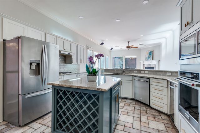 2917 Waterford Drive, Irving, TX 75063