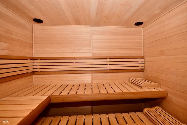 4219 Parliament Way, Avon, IN 46123