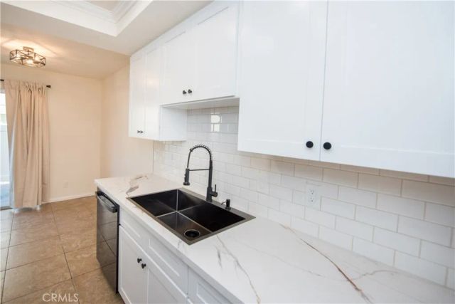 811 Pillar Point Way, Oceanside, CA 92058