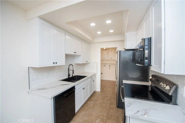 811 Pillar Point Way, Oceanside, CA 92058