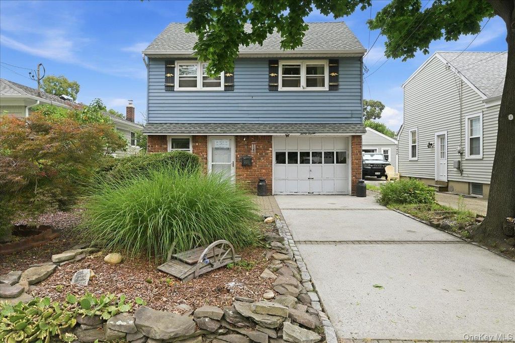 37 Cherry Street, Massapequa, NY 11758 — exterior