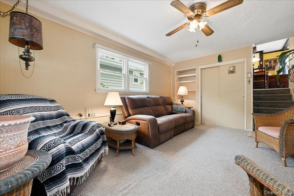37 Cherry Street, Massapequa, NY 11758 — photo 4