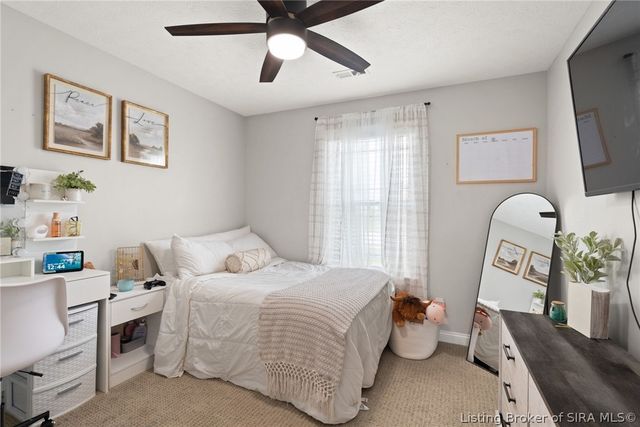 8828 Woodford Drive, Charlestown, IN 47111