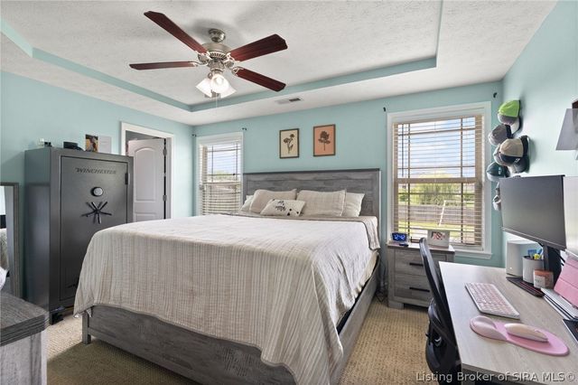 8828 Woodford Drive, Charlestown, IN 47111