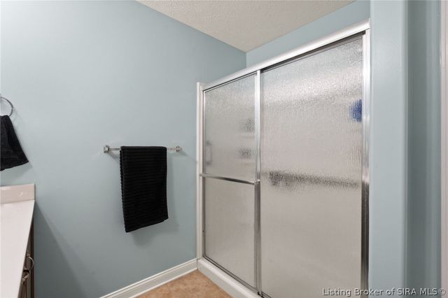 8828 Woodford Drive, Charlestown, IN 47111
