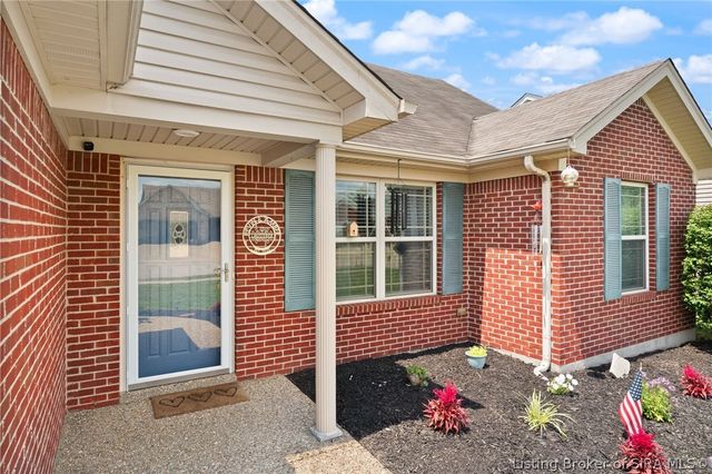 8828 Woodford Drive, Charlestown, IN 47111