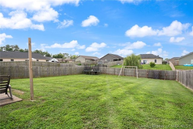 8828 Woodford Drive, Charlestown, IN 47111