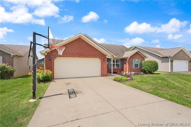 8828 Woodford Drive, Charlestown, IN 47111