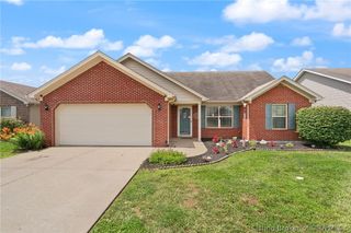8828 Woodford Drive, Charlestown, IN 47111