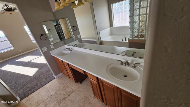 9030 S 10TH Drive, Phoenix, AZ 85041