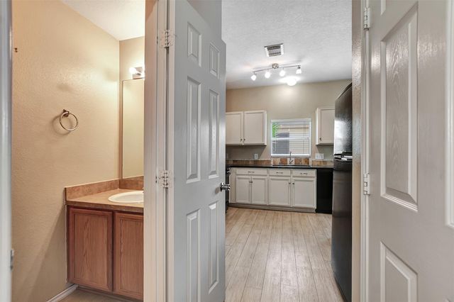 23624 Wildwood Green Way, Spring, TX 77373