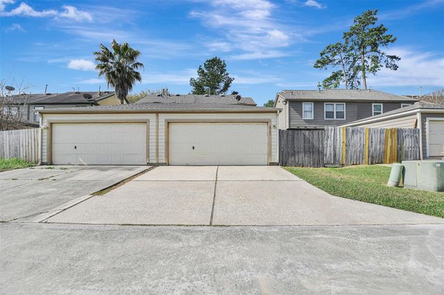 23624 Wildwood Green Way, Spring, TX 77373