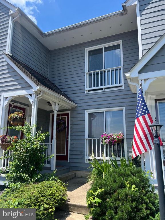 112 W O ST, Purcellville, VA 20132