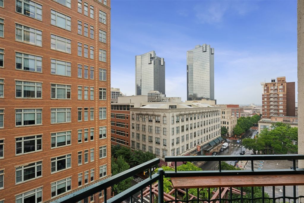 500 Throckmorton Street 703, Fort Worth, TX 76102