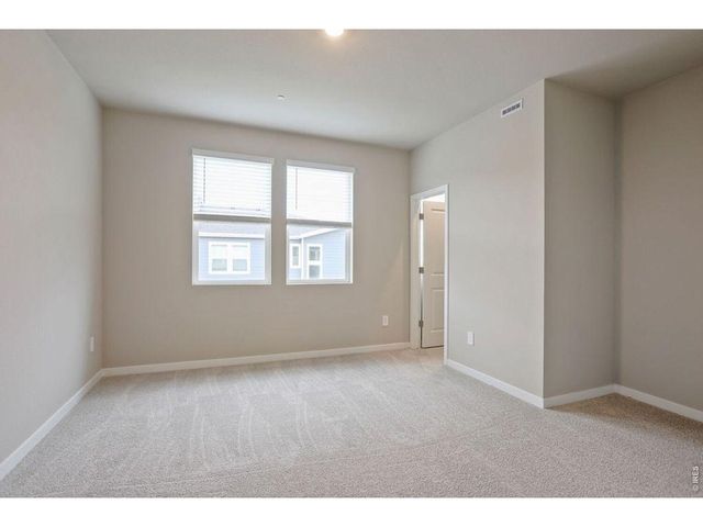 2839 Bear Springs Cir, Longmont, CO 80503