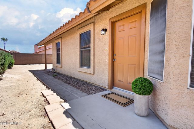 2923 E MUIRWOOD Drive, Phoenix, AZ 85048