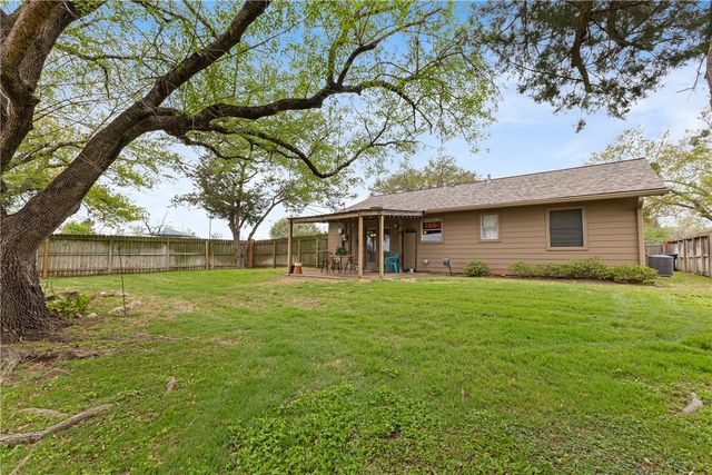 3413 Coastal Drive, College Station, TX 77845