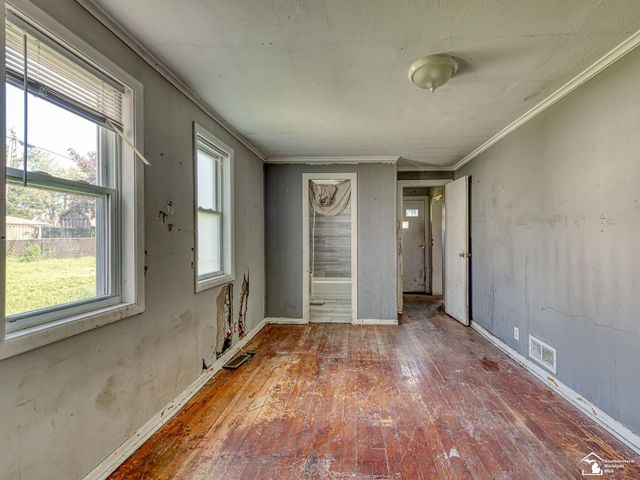 5934 Roseland Avenue, Monroe, MI 48161
