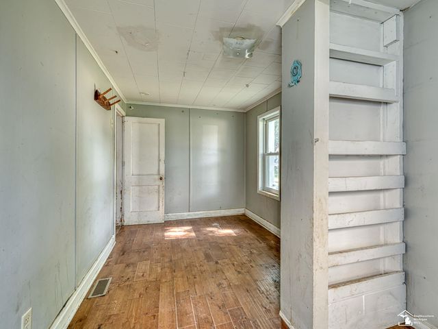 5934 Roseland Avenue, Monroe, MI 48161