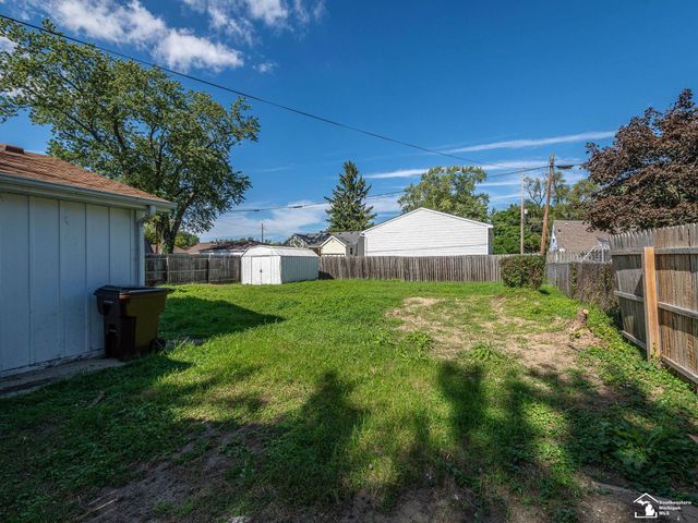 5934 Roseland Avenue, Monroe, MI 48161