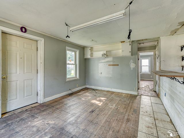 5934 Roseland Avenue, Monroe, MI 48161