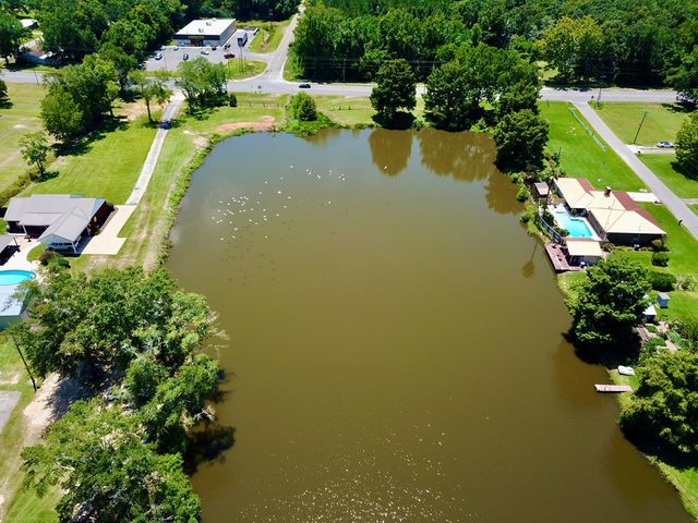 588 W Lawrence Harris Hwy, Slocomb, AL 36375