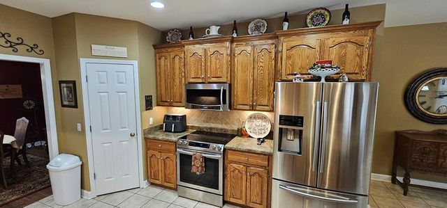 588 W Lawrence Harris Hwy, Slocomb, AL 36375